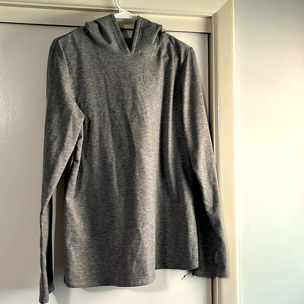 🍇 open back knit hooded ballet sweater size large